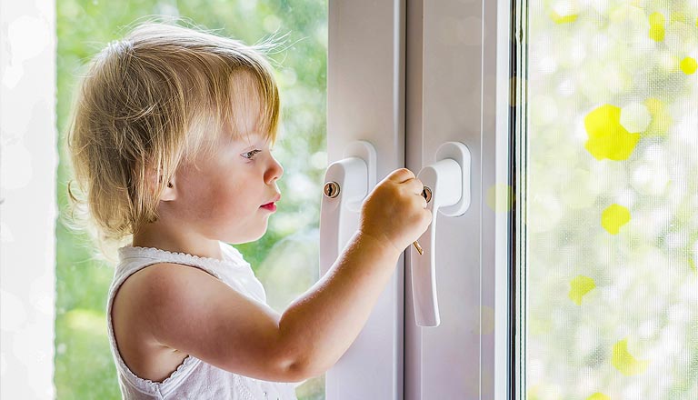 Kinderschutz - Zimmermann Fenster, Türen Rollladen und Zubehör